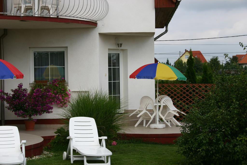 Doina Apartman 잘라카로쉬 외부 사진
